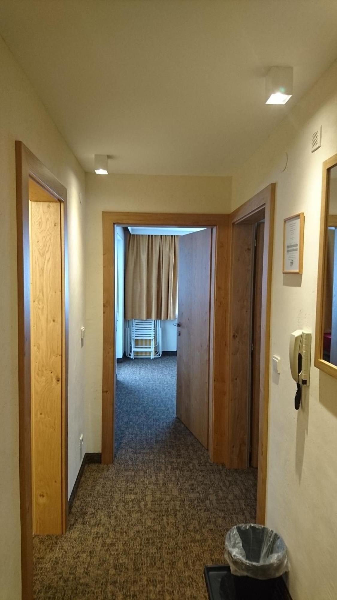 Appartements Tschol Martin Sankt Anton am Arlberg Ruang foto