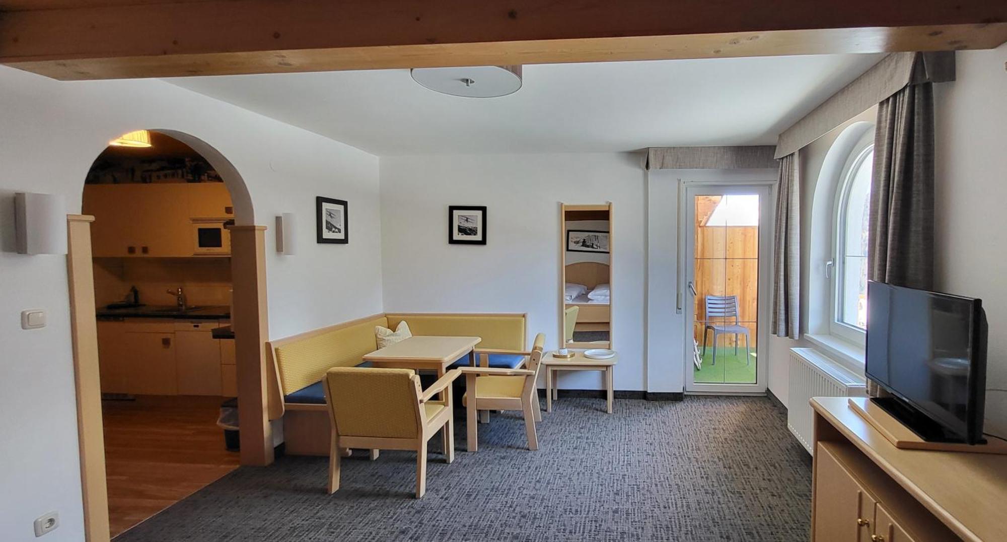 Appartements Tschol Martin Sankt Anton am Arlberg Ruang foto
